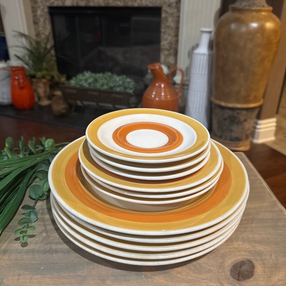 Set Of 11 Antique 60s 70s Japanese MCM Maruto Royal M Capri Plates